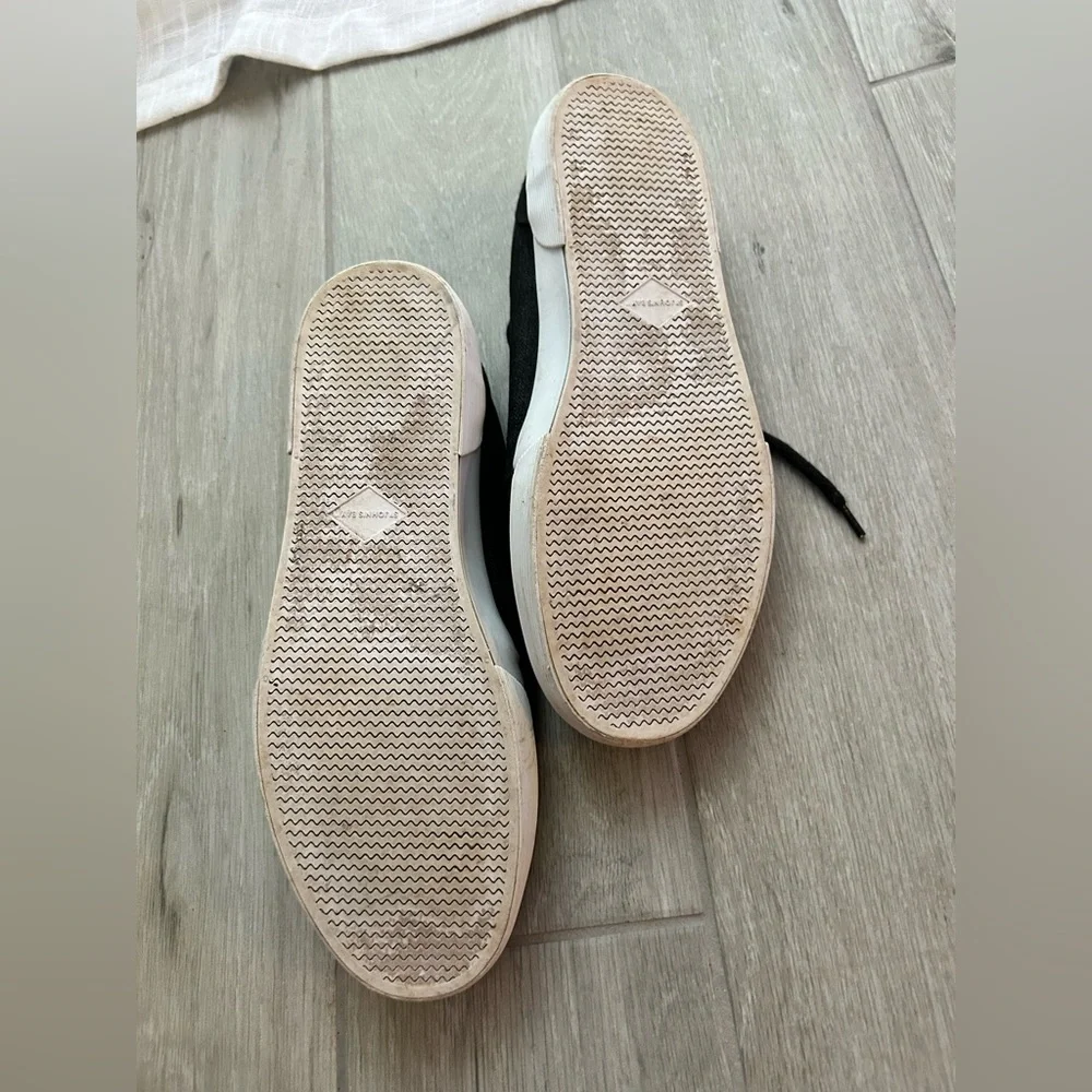 St John’s Bay canvas denim shoe size 10.5 in good condition